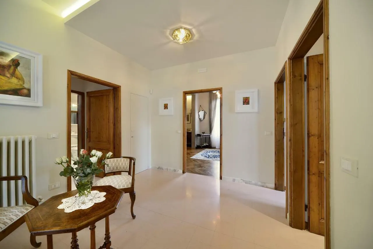 Frühstückspension Villa Le Facezie B&B Terranuova Bracciolini Italien