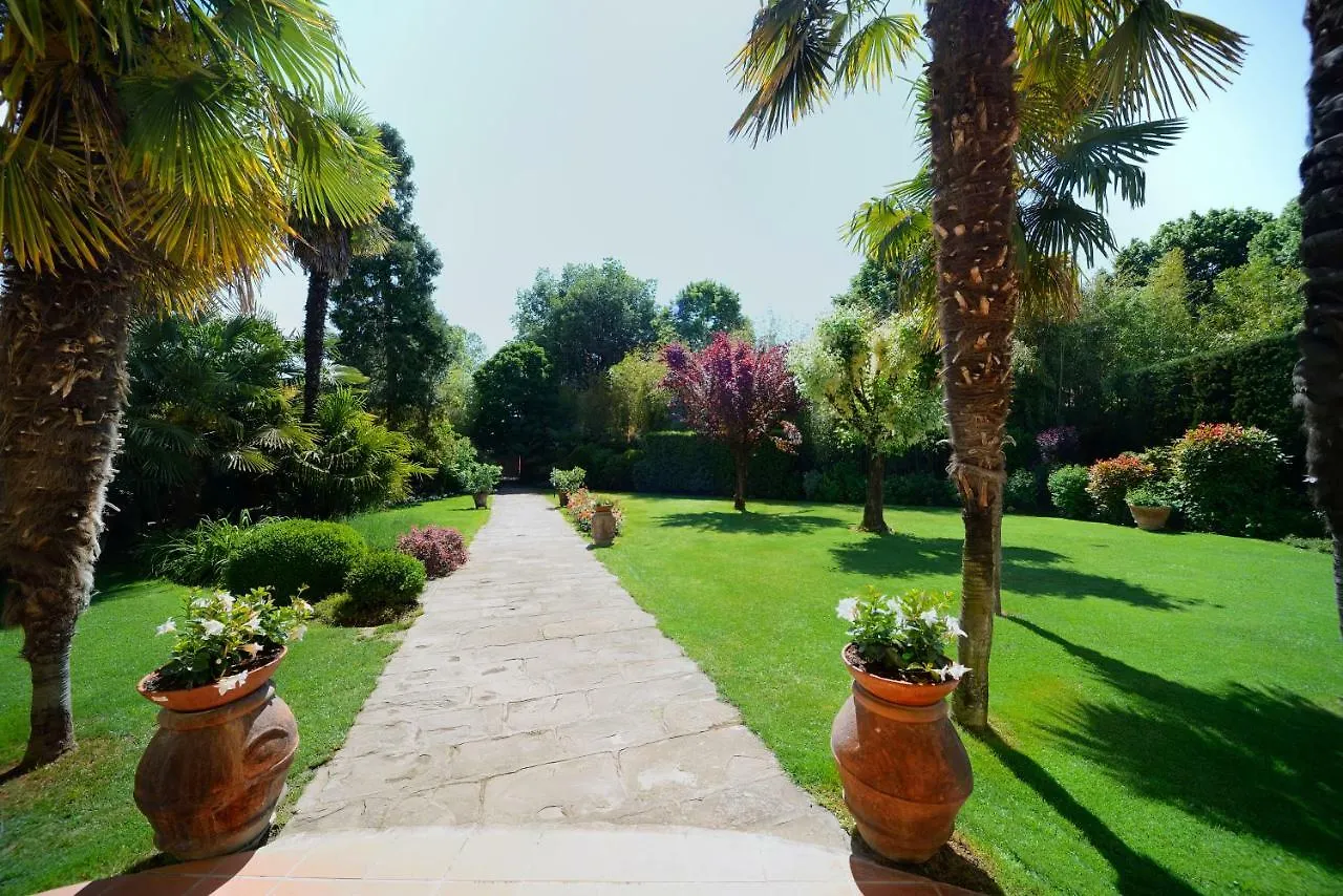 تيرانووفا براتشولي Villa Le Facezie B&B فندق مبيت وإفطار