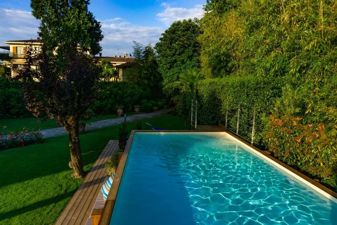 فندق مبيت وإفطار تيرانووفا براتشولي Villa Le Facezie B&B إيطاليا