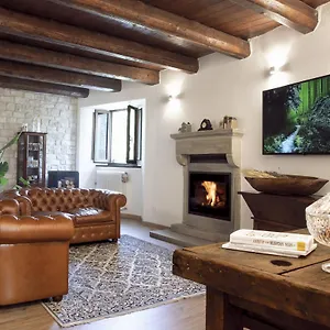 https://il-borgo-casteldelci.emilia-romagnahotels.net